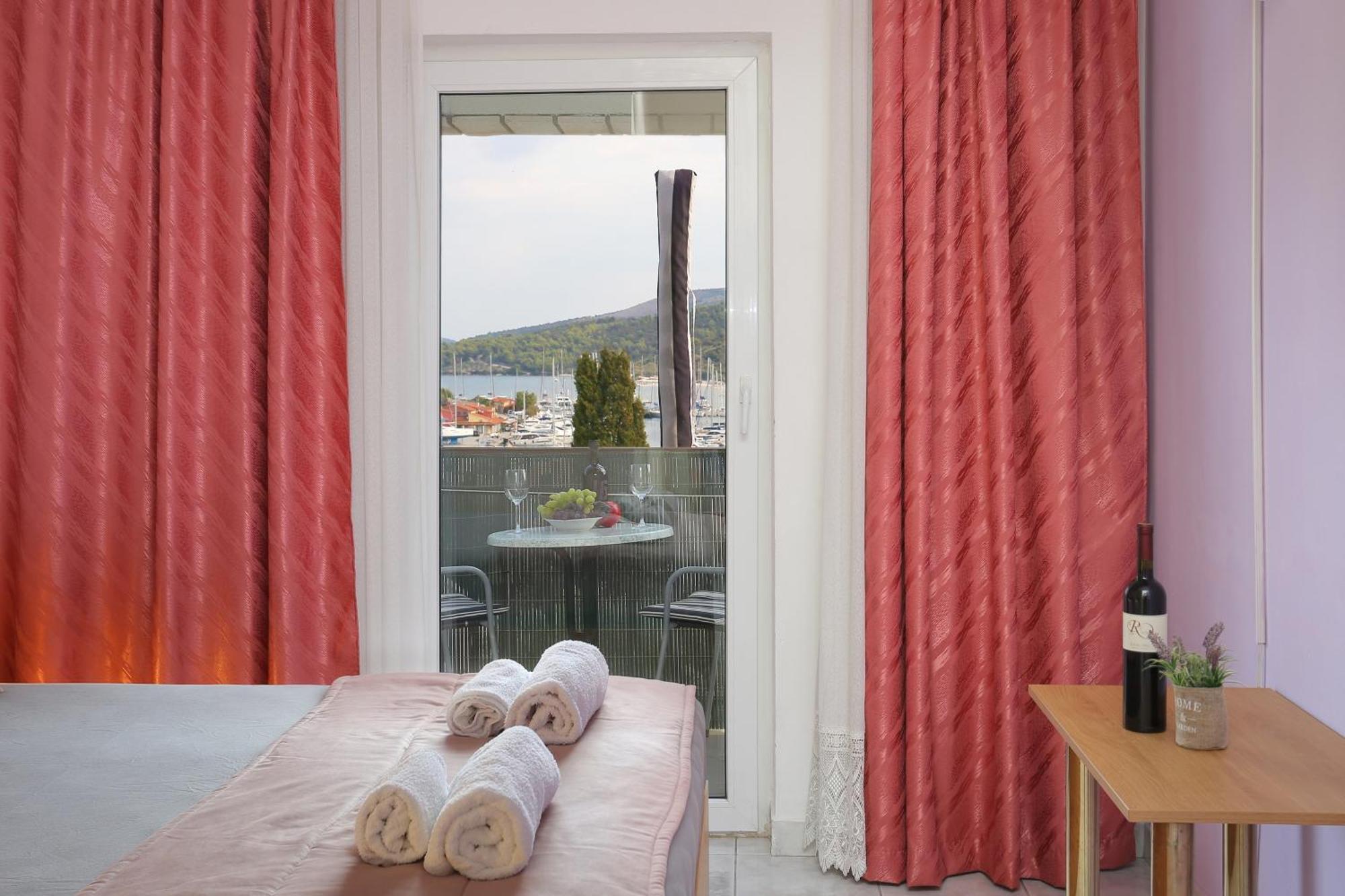Apartments And Rooms With Parking Space Marina, Trogir - 5953 Zimmer foto